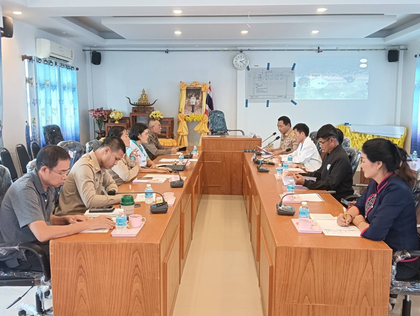 พช.เรณูนคร : ร่วมประชุมเตรียมความพร้อมต้อนรับรัฐมนตรีว่าการกระทรวงดิจิทัลเพื่อเศรษฐกิจและสังคม