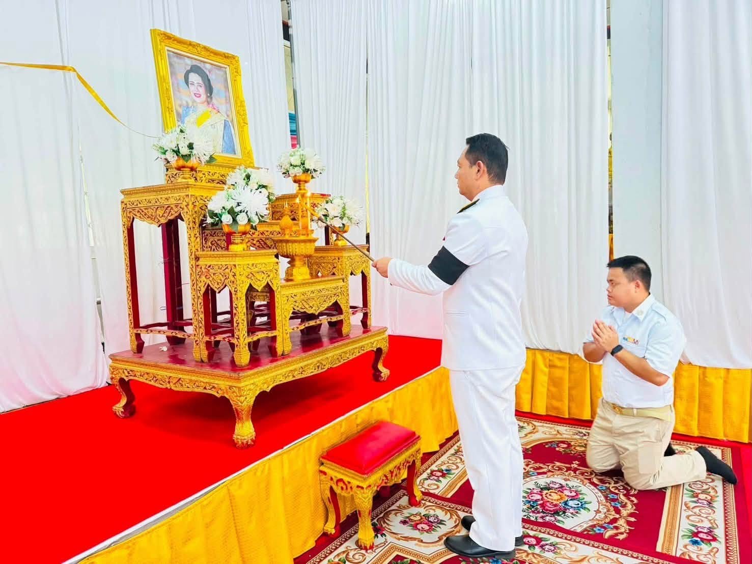 พช.เรณูนคร : ร่วมพิธีสวดพระพุทธมนต์และทำบุญตักบาตรถวายพระราชกุศล เนื่องในวันคล้ายวันพระราชสมภพสมเด็จพระนางเจ้าสิริกิติ์ พระบรมราชินีนาถ พระบรมราชชนนีพันปีหลวง และวันแม่แห่งชาติ 12 สิงหาคม 2569