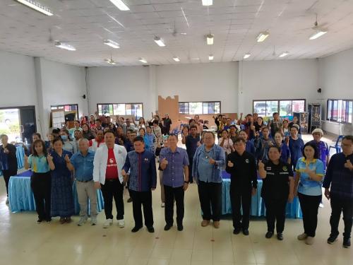 พช.เรณูนคร : ร่วมโครงการส่งเสริมอาชีพครัวเรือนยากจน คนนครพนม กิจกรรมที่ 2 ฝึกอบรมอาชีพกลุ่มครัวเรือนยากจน